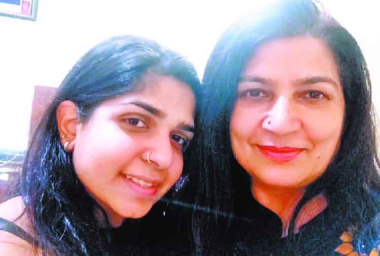 Mother's Day 2019, story of mothers who gurus of their Daughters