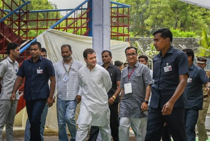 Know all about special protection group which now provides security to four people including pm