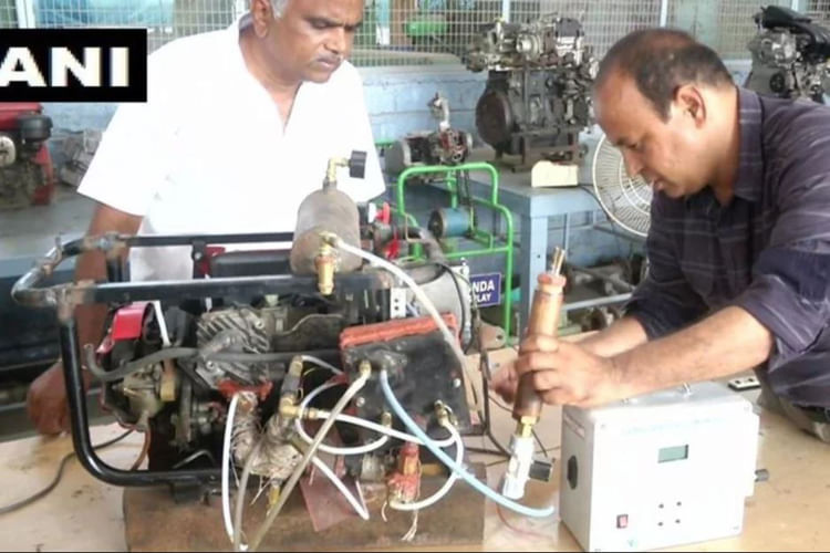 Tamil Nadu Engineer Invents Ecofriendly Engine That Runs On Distilled