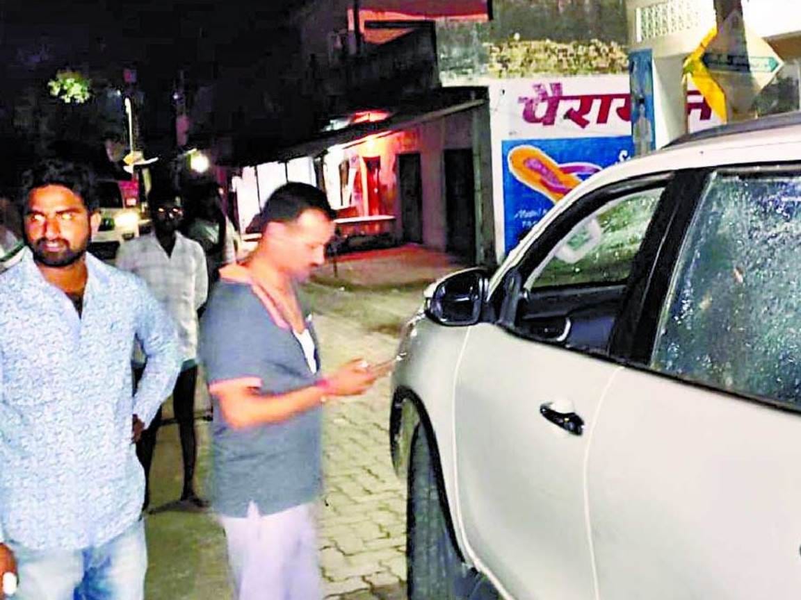 fight between bjp and alliance candidate in sultanpur