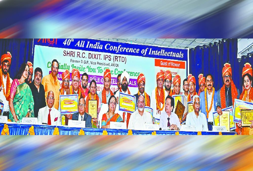 Governor baby rani maurya Honours 12 Personalities uttarakhand ratna award 2019