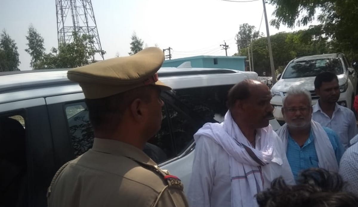 Lok Sabha Elections 2019 6th Phase Voting In azamgarh MLA protest and stoning