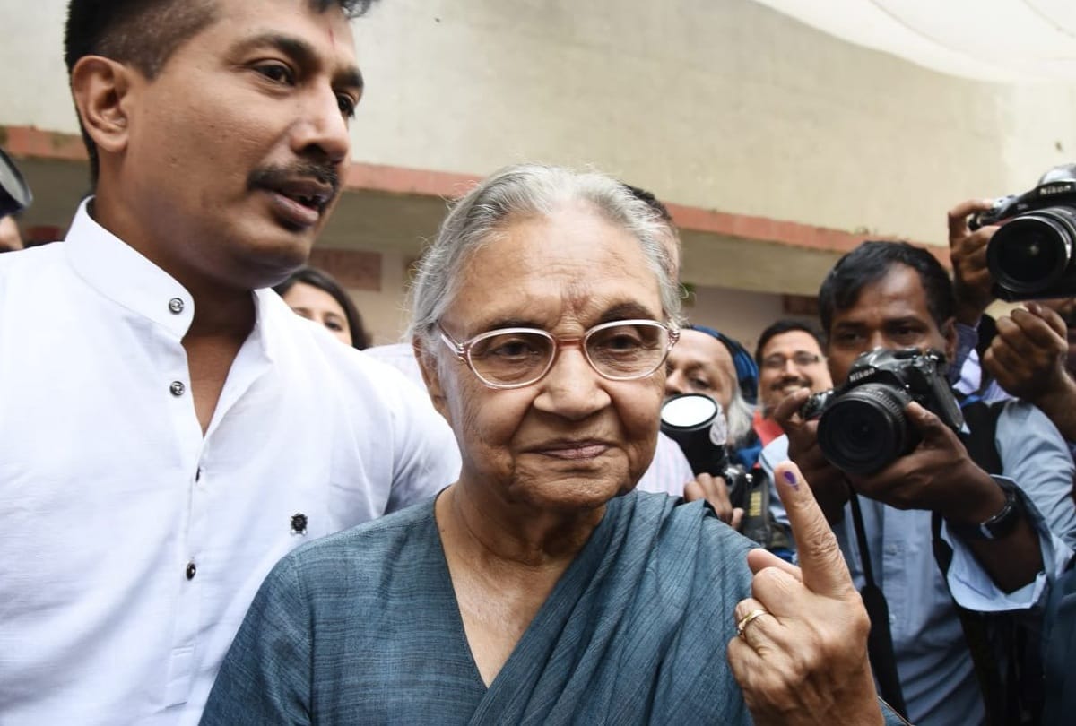 lok sabha elections 2019 see photos of leaders sports persons and all celebrities voting