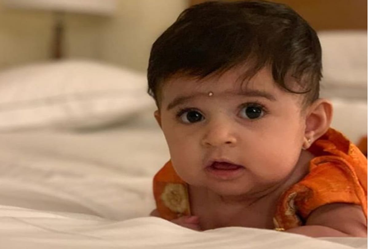 latest picture of KGF star Yash with wife Radhika Pandit and daughter