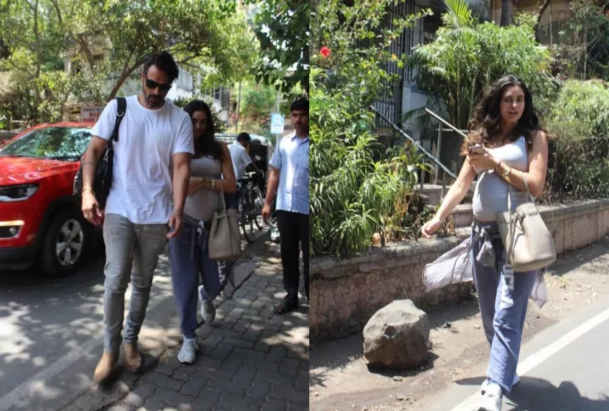 arjun rampal sheres a romnantic picture with girlfriend