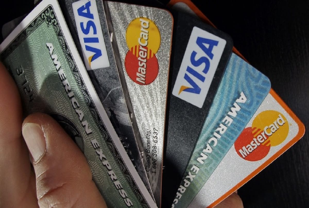 Attraction of foreign travel by Indians with simplicity of payment card