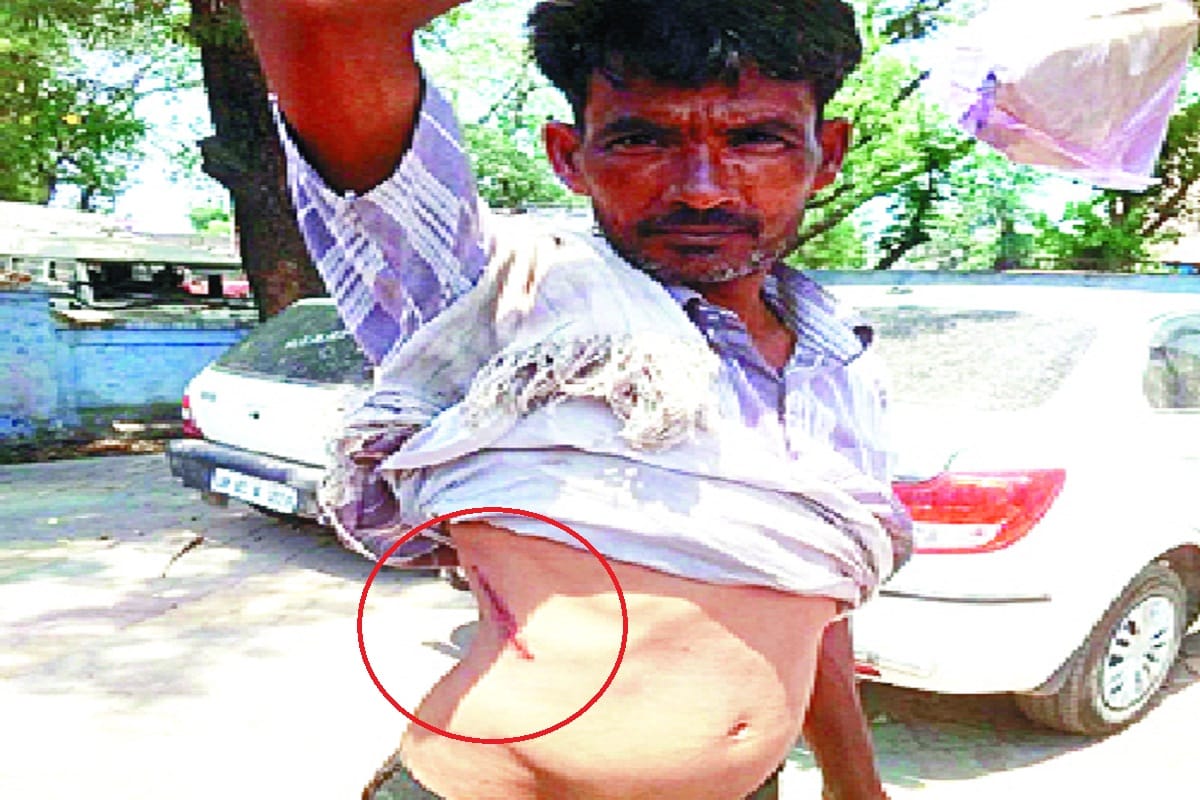 Crooks firing on two farmer and beaten in Saharanpur at Uttar Pradesh