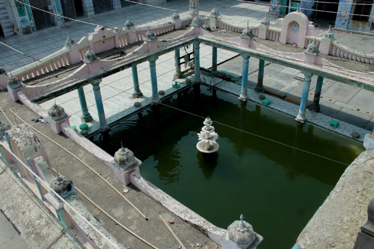 Mahmud Ghajnavi had started the construction of the Jama Masjid of Meerut