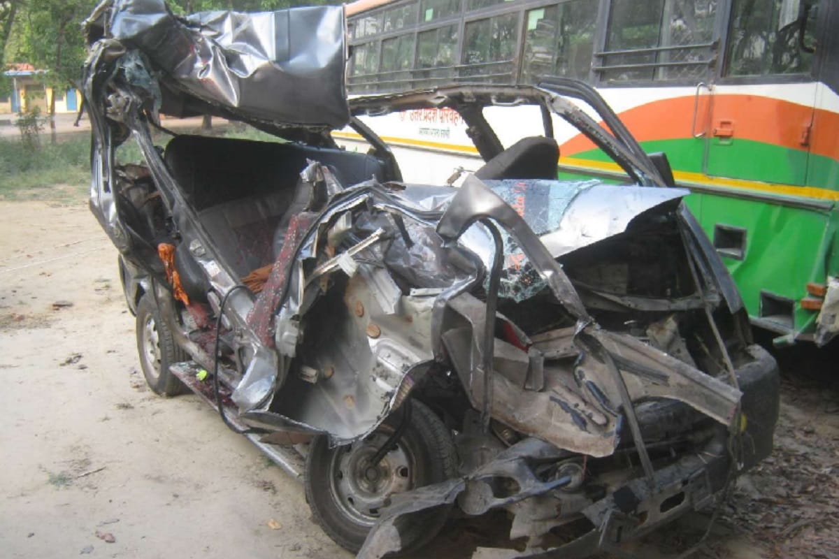 many died and several injured in Road accident in Muzaffarnagar UP