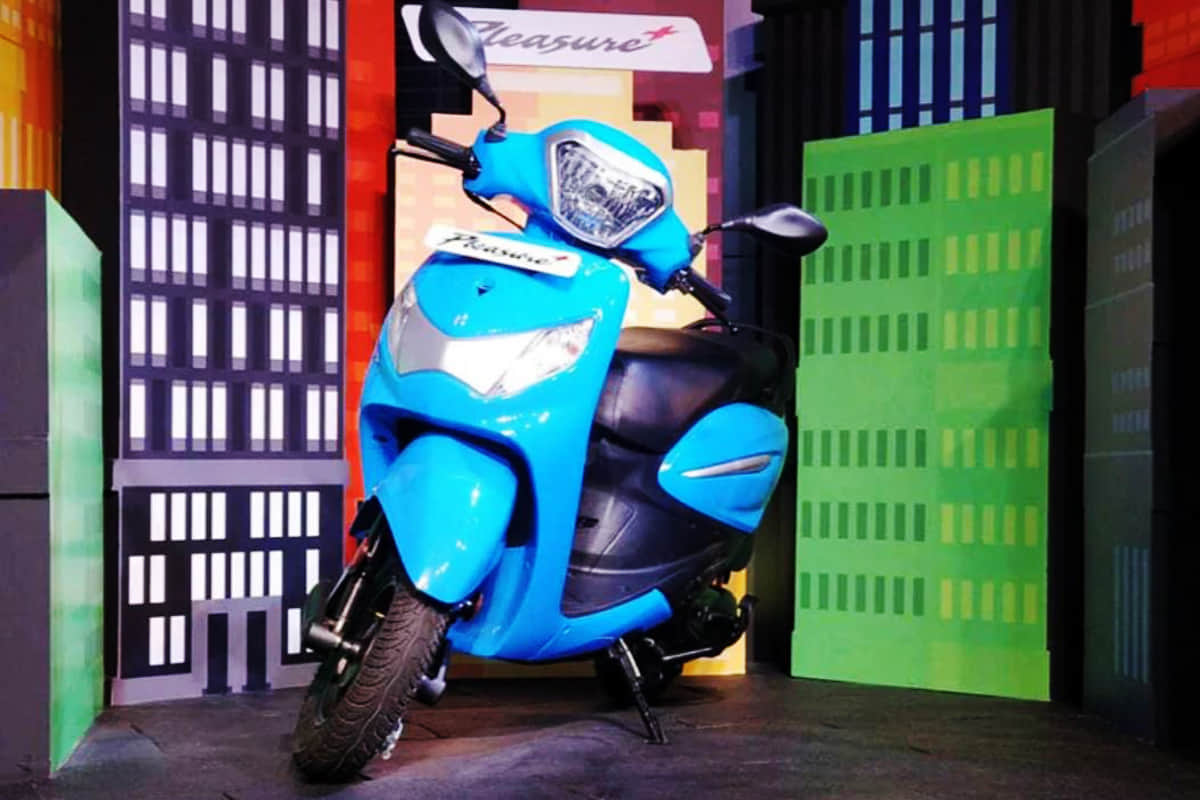 Hero Maestro Edge 125 and Hero Pleasure Plus 110 launch in india