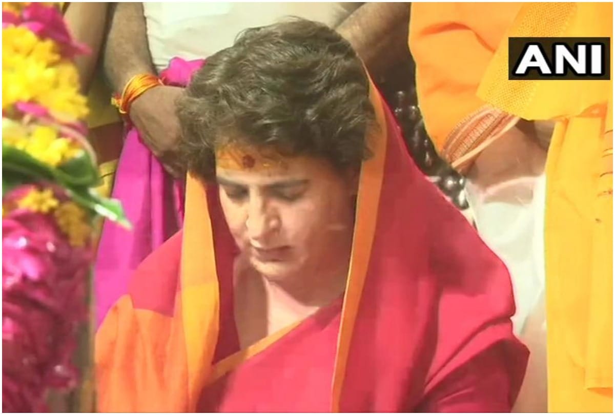Lok Sabha Chunav 2019: Priyanka Gandhi Vadra visits Mahakal temple in Ujjain Shivraj reacts