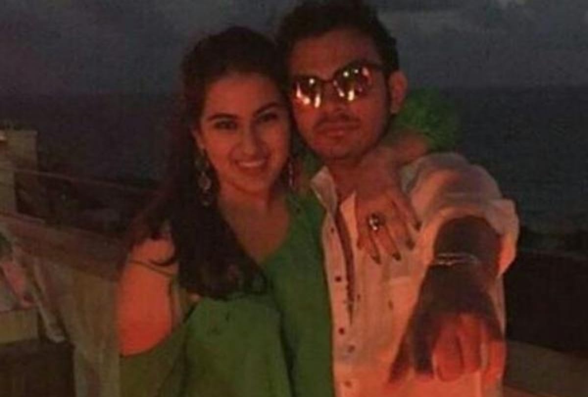 sara ali khan and ex boyfriend veer pahariya spoted soty 2 screening