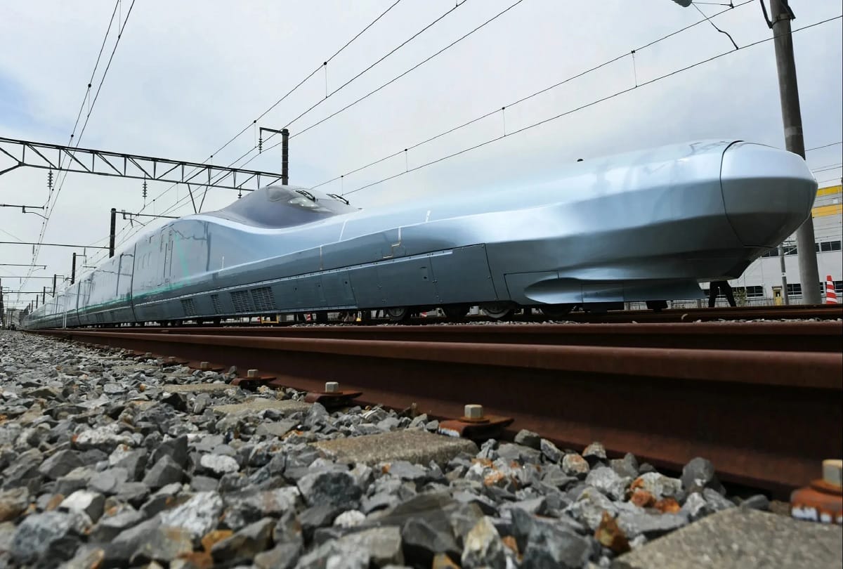 World's fastest bullet train Alfa-X starts test run in Japan speed of 400 kilometres per hour