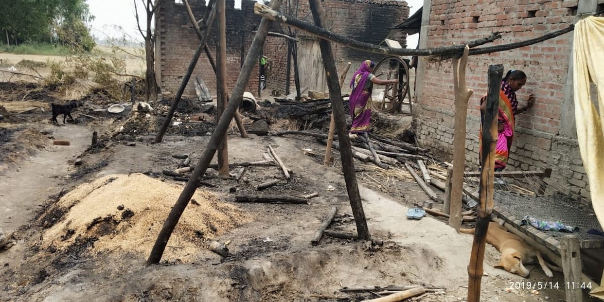 शॉर्ट सर्किट से आग, छह घर जले