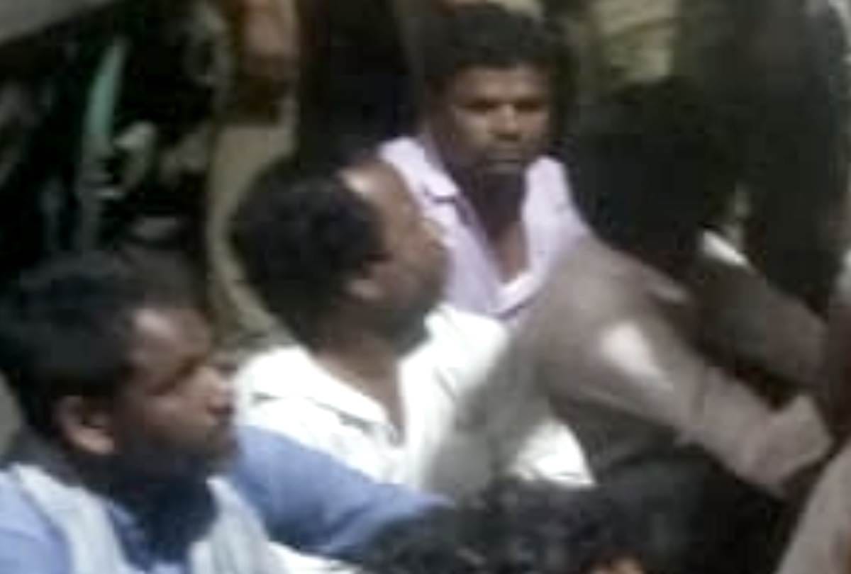 a bike rider died in an accident in jankipuram in lucknow