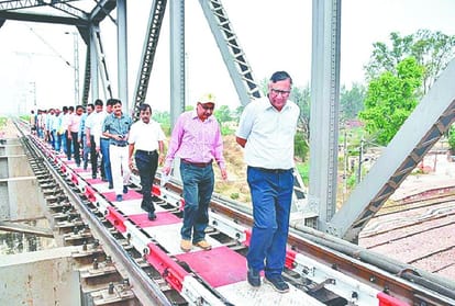 CRS electric train reached in 120 minutes from Daryavanganj to Maidu