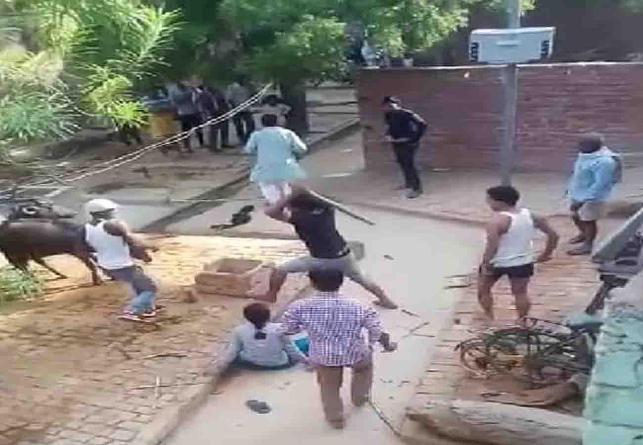 crime against women in Etawah, 8 people injured