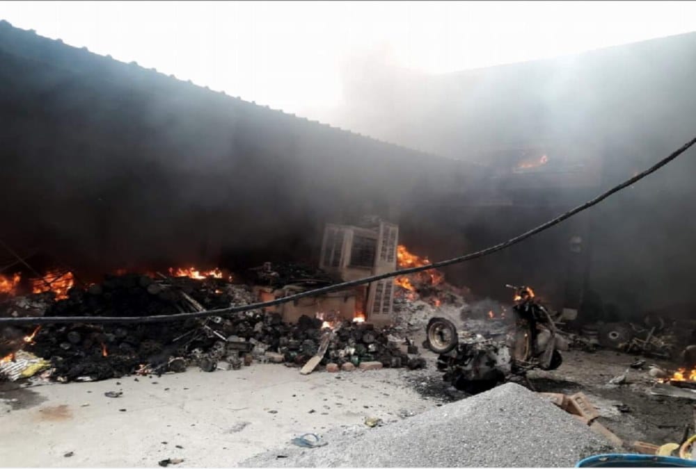 Fire Broke out in Electronic goods Godown three youths scorched