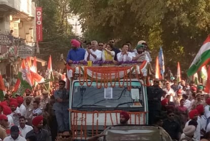 Lok sabha elections 2019, Priyanka Gandhi's road show in Pathankot of Punjab