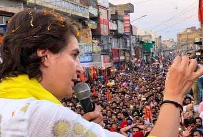 Lok sabha elections 2019, Priyanka Gandhi's road show in Pathankot of Punjab