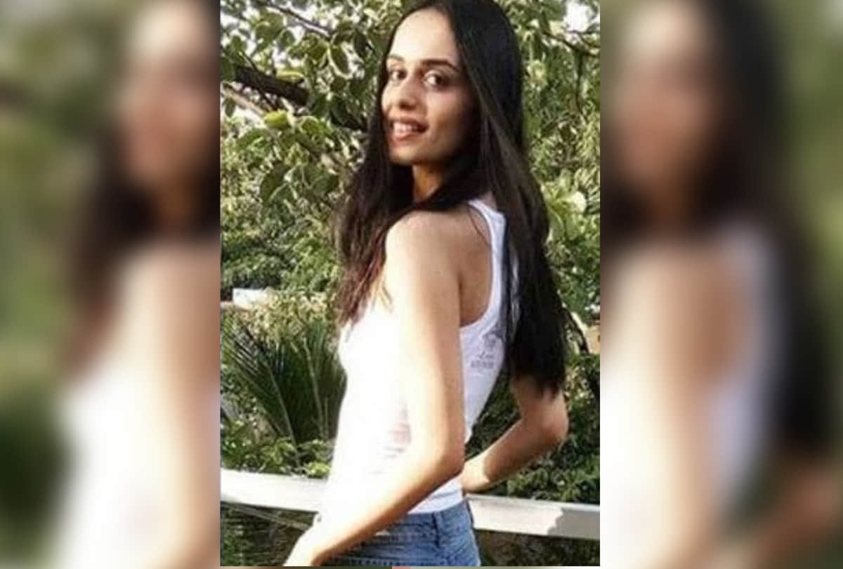 manushi chhillar sanyogita first look and her transformation look