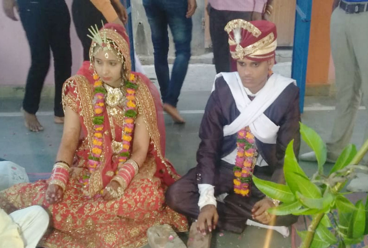 up police constable got married in temple mainpuri