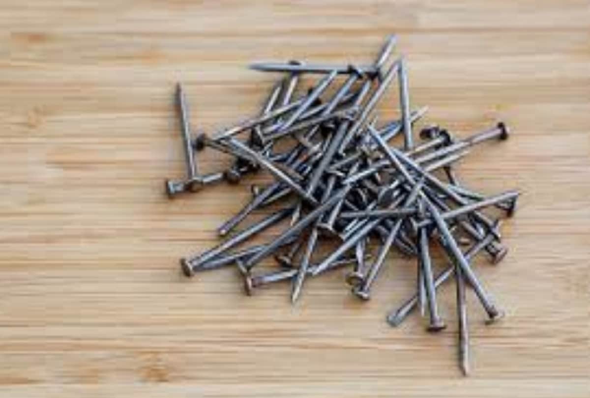 Doctors remove 115 metal nails mans body in Bundi