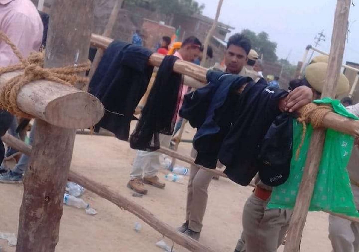 Lok sabha election 2019 PM Modi rally in ballia police prevent black shirt men