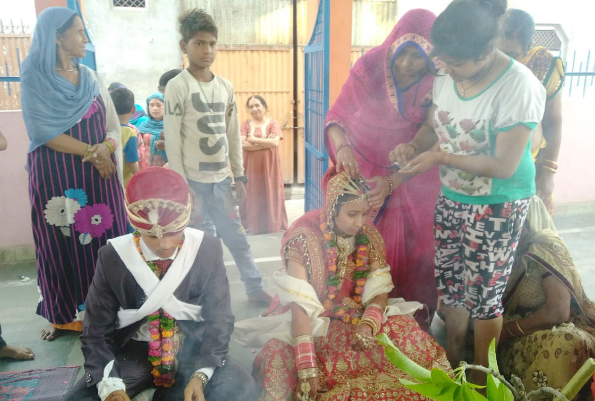 up police constable got married in temple mainpuri
