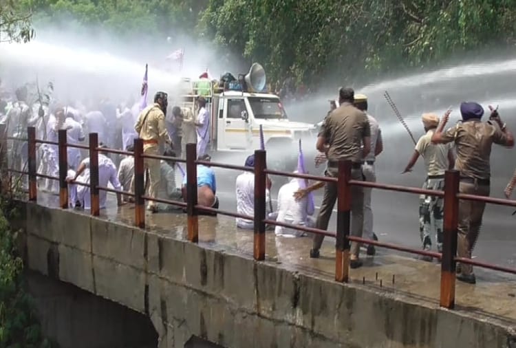 Farmers protest at mohali of Punjab