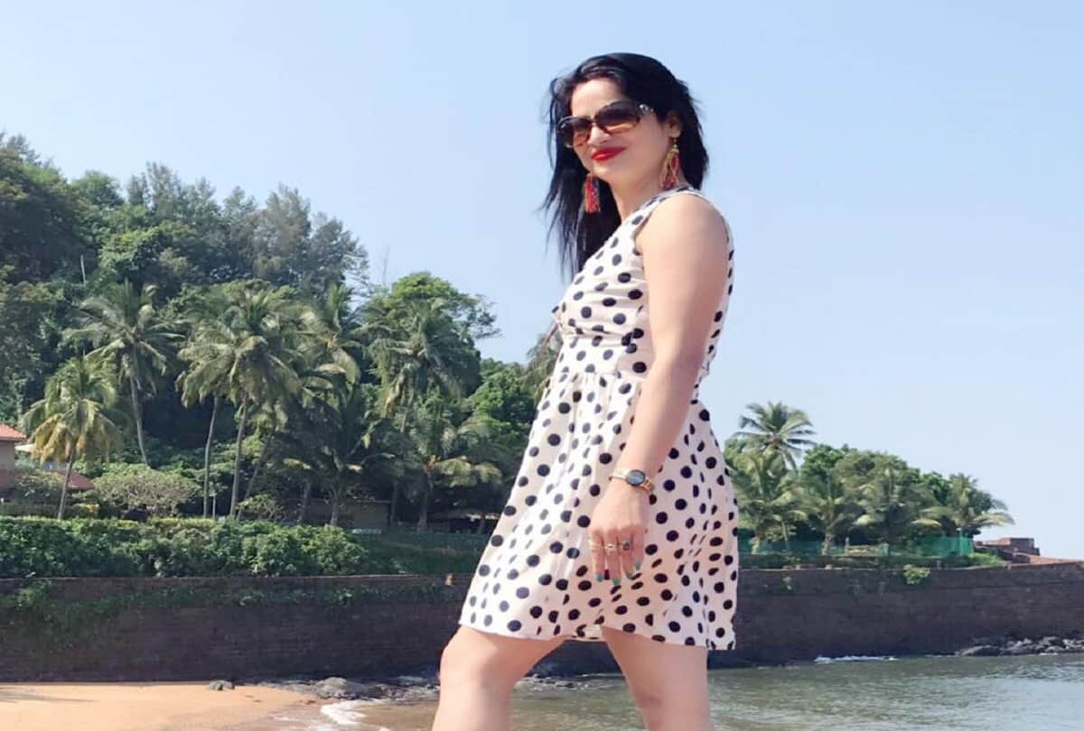 reena dwivedi yellow saree polling officer talk about bigg boss offer