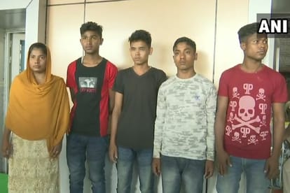 गुवाहाटी रेलवे स्टेशन से गिरफ्तार किए गए रोहिंग्या