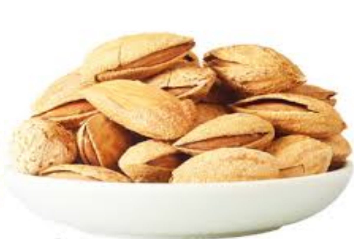 Himachal Almond demand increased in azadpur subzi mandi delhi
