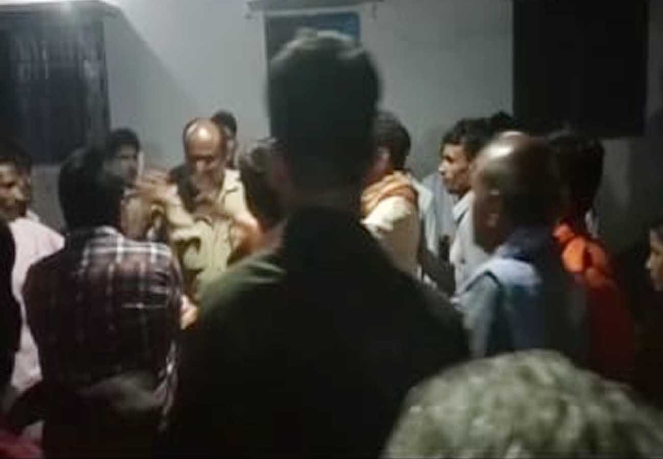 policeman beat police team in hardoi