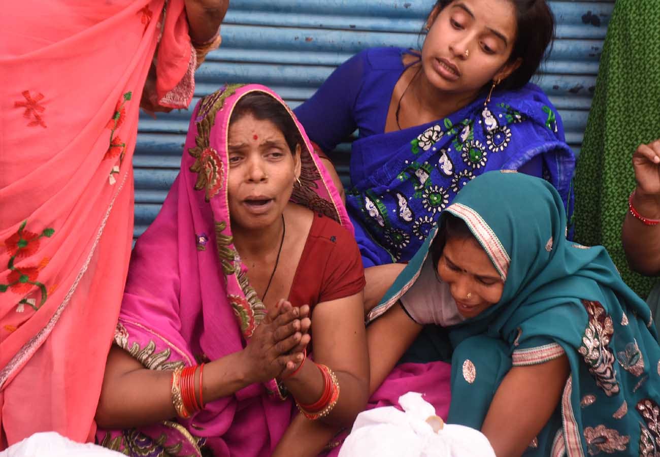 truck fell over three men in kanpur all lost their lives