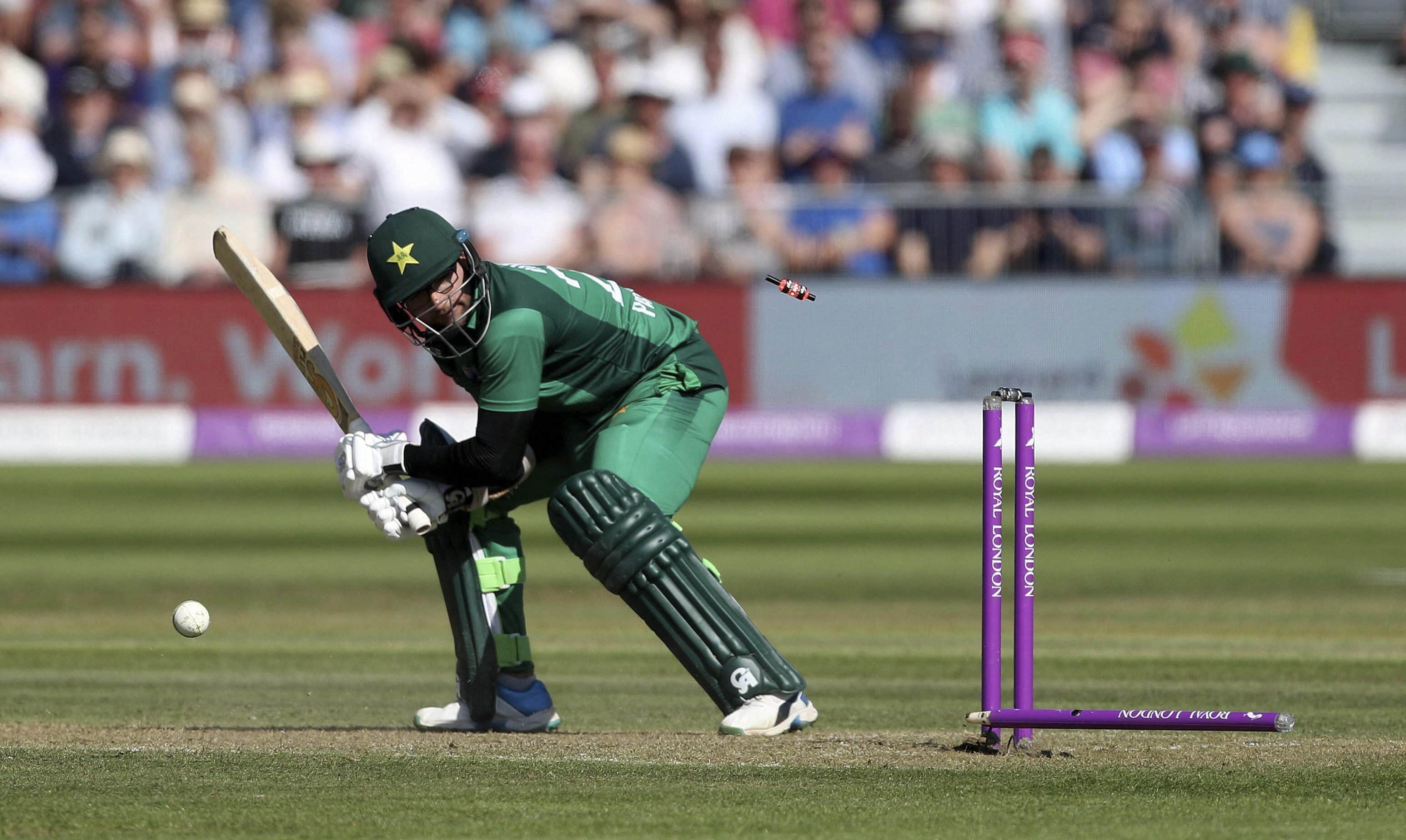 England take 2-0 lead in ODI series with Pakistan after six wicket win in Bristol