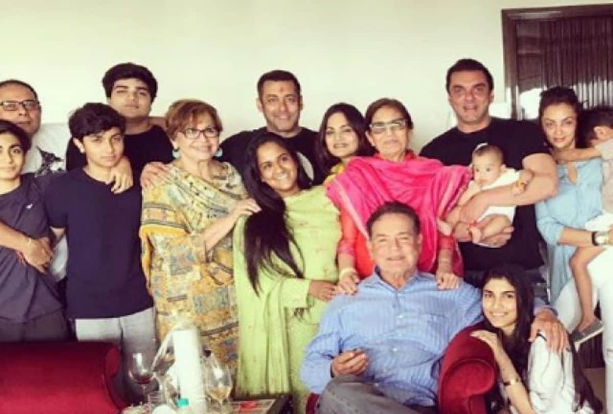 rishi kapoor family kapoor khandan and these powerful bollywood family