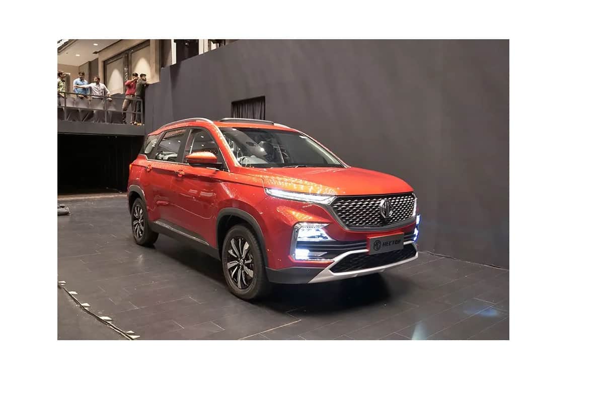 tata harrier, Mahindra XuV500 rival MG hector engine comparison, know the variant wise details
