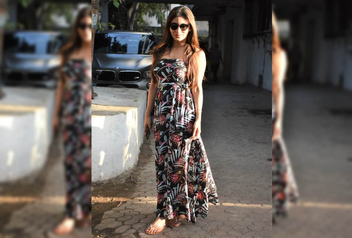 Mouni Roy looks gorgeous in summery maxi dress