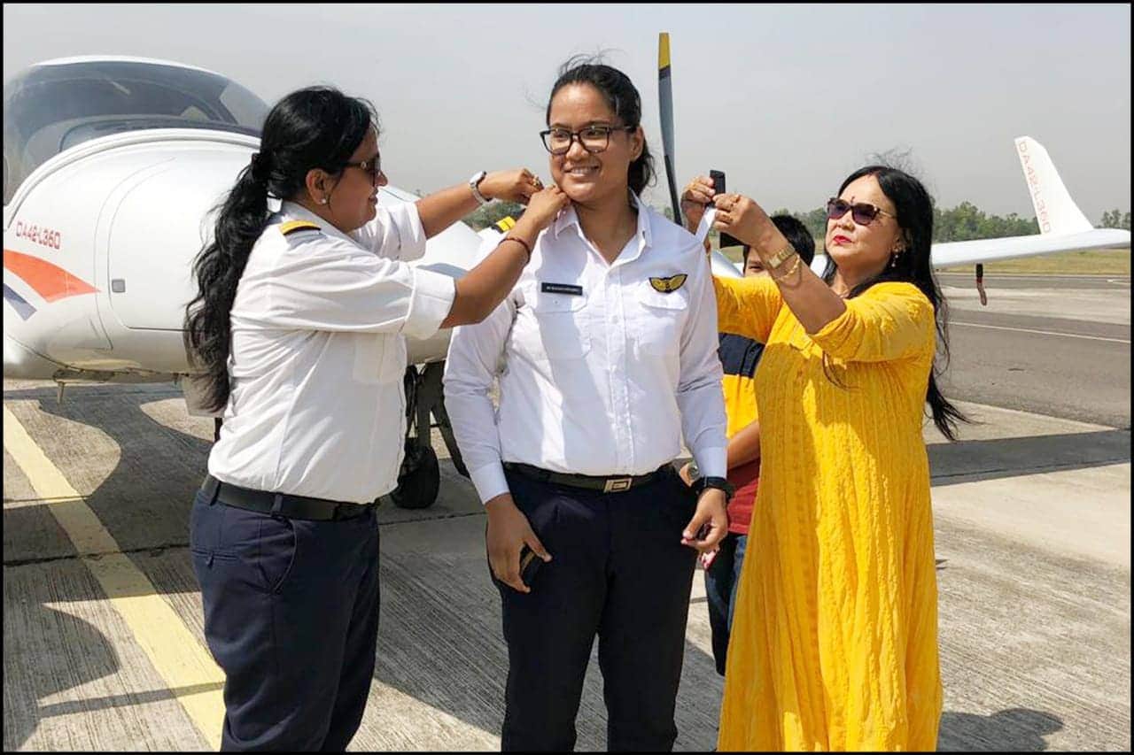 utarakhand Girl muskan first woman pilot in Commercial flight
