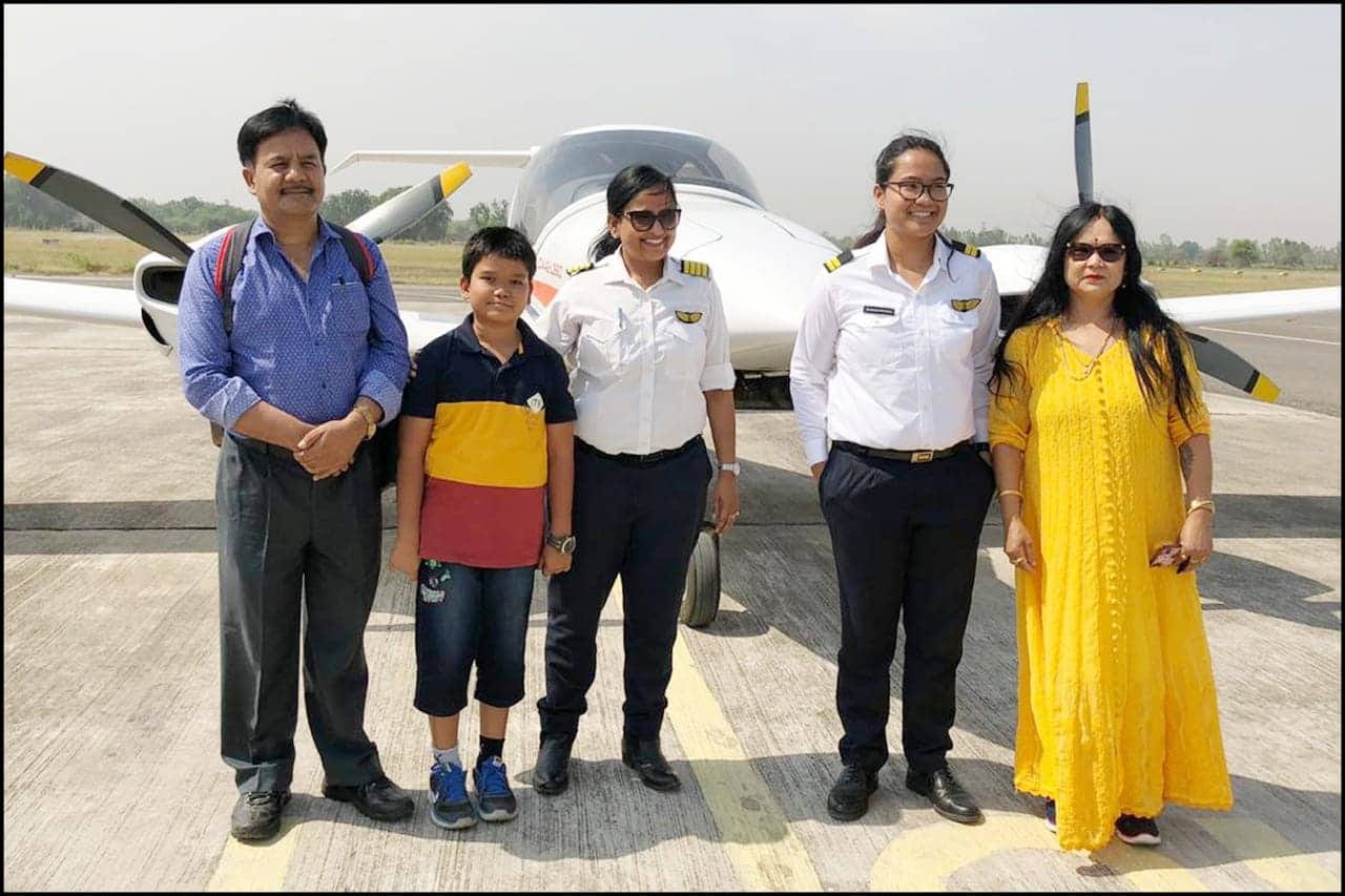 utarakhand Girl muskan first woman pilot in Commercial flight
