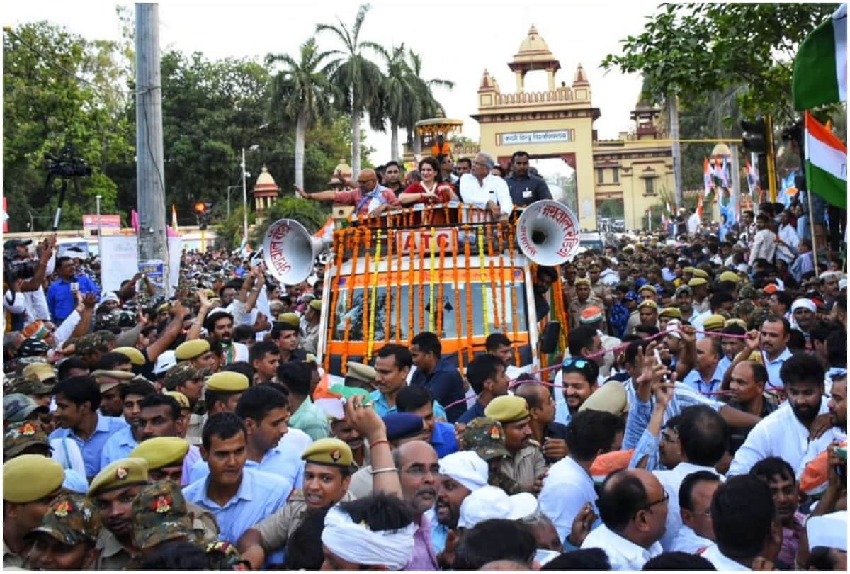 Lok Sabha Chunav 2019: Priyanka Gandhi holds a roadshow in Varanasi