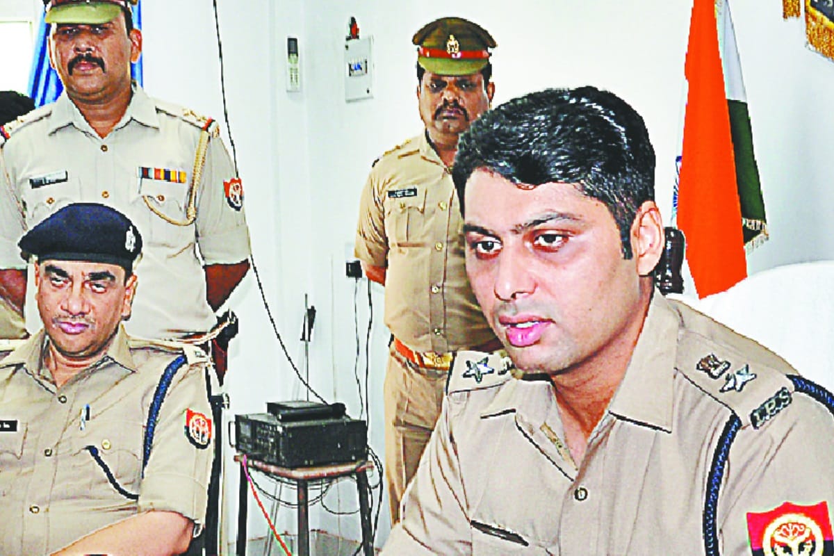 police inspector became lootera in saharanpur