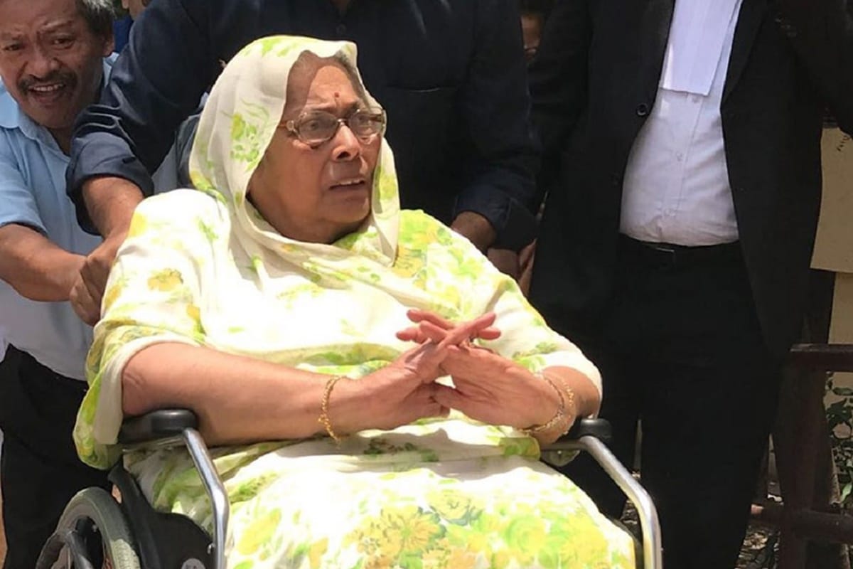 arjun singh wife saroj singh passed away at the age of 84 in delhi