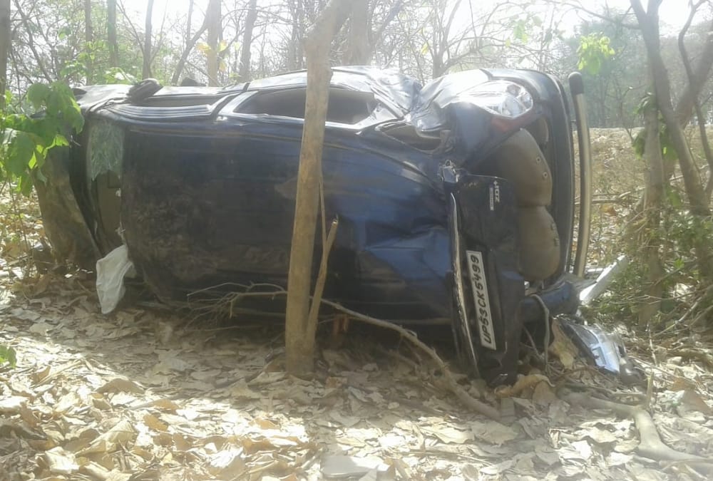 Two died in an accident in Ayodhya.