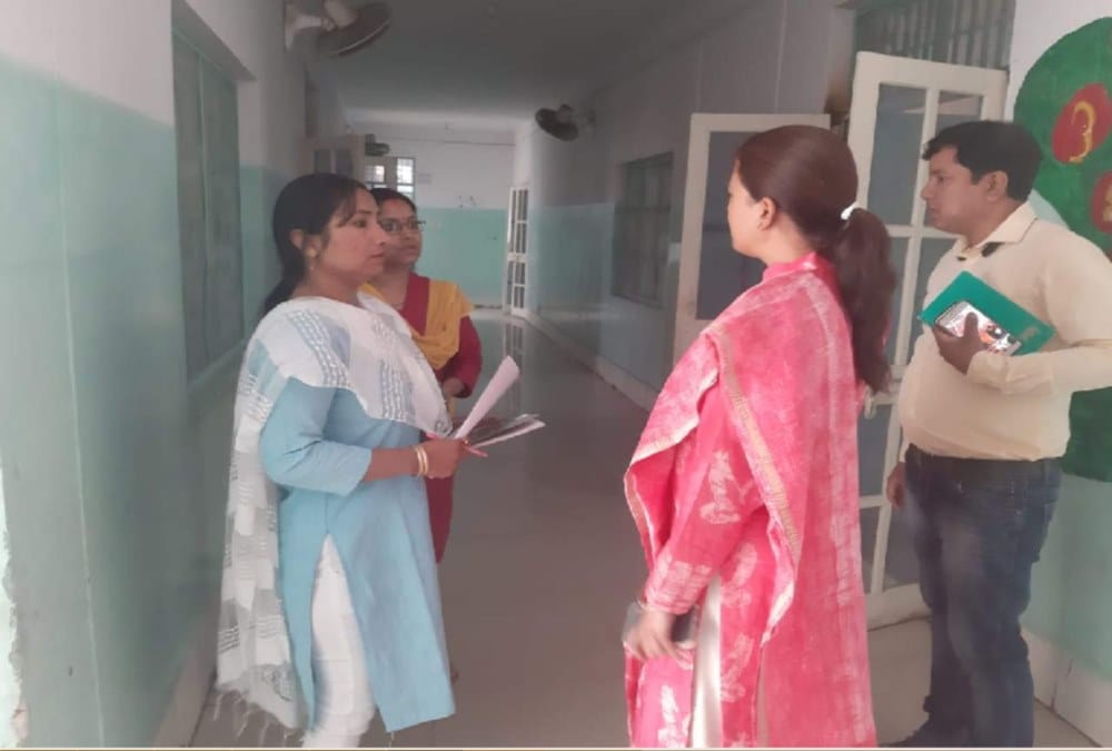 Mother Brutal murder Accused Minor girl dead body not accept by family 