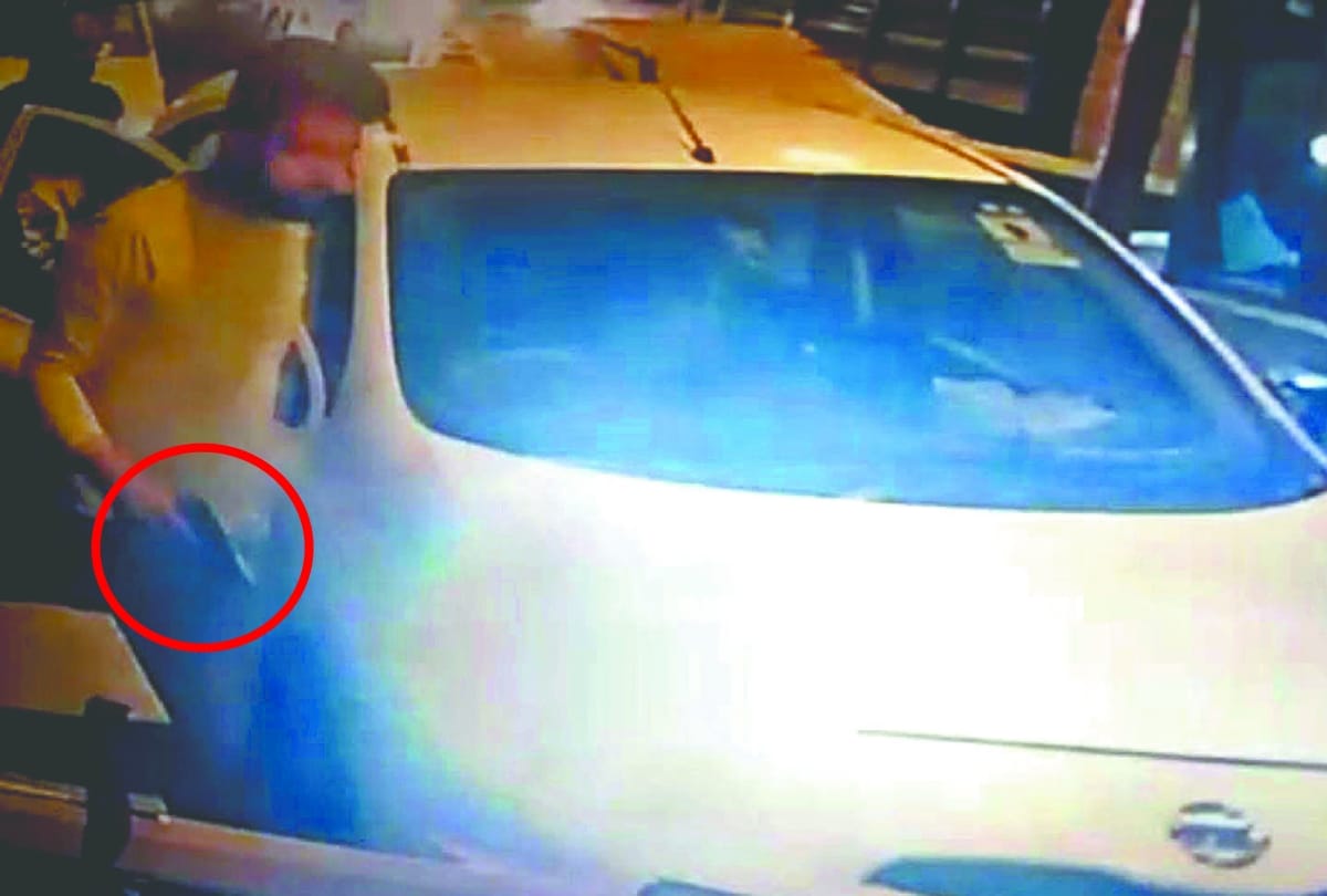 Miscreants showing fake pistol on toll plaza incidents captured in CCTV at Gurugram