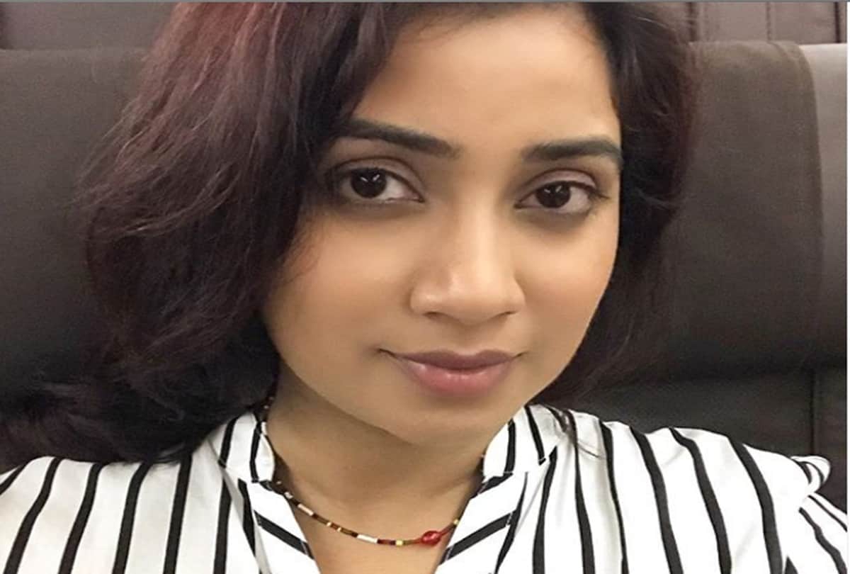 Shreya Ghoshal Shares First Pic of her Son And named him as DEVYAAN MUKHOPADHYAY