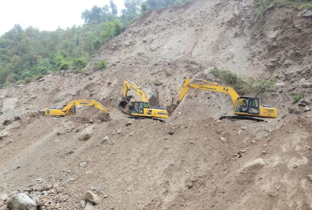 driver not found after 35 hours buried in landslide chamba
