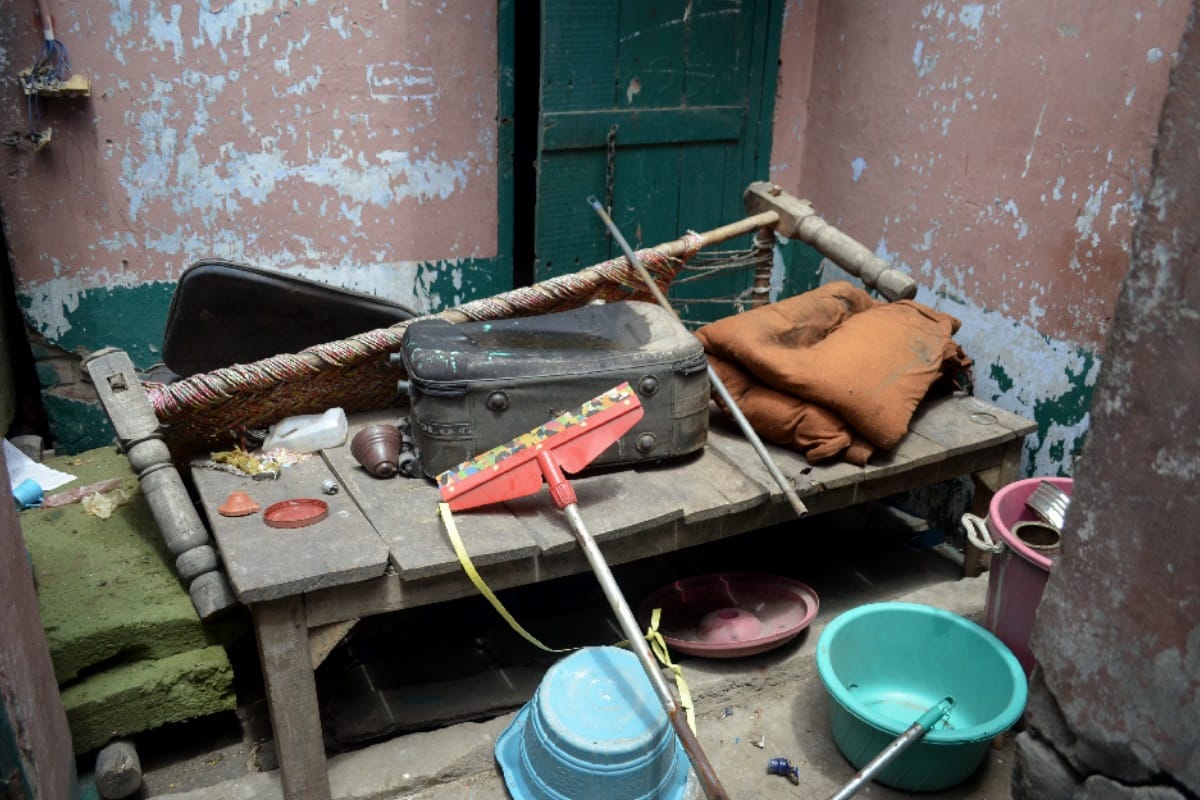 Meerut police sealed several houses in kabadi bazar, Red light area